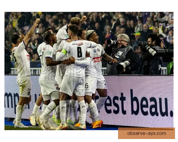 洛里昂足球俱乐部崛起之路：从默默无闻到法甲强队的蜕变与未来展望